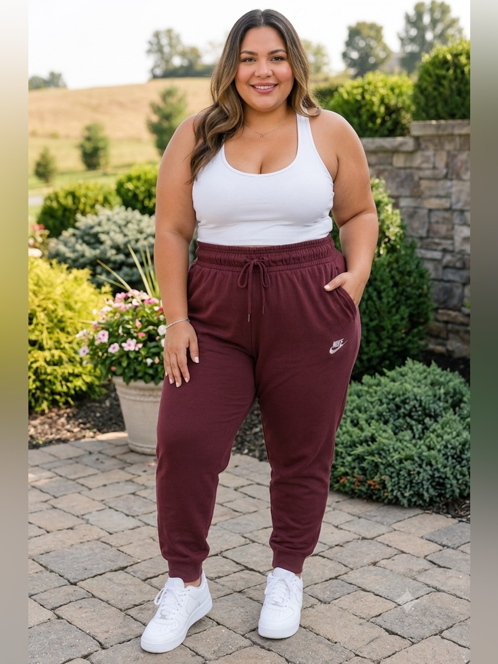 Nike Women’s Plus Size 1X Brown Soft Fleece Jogger Pants